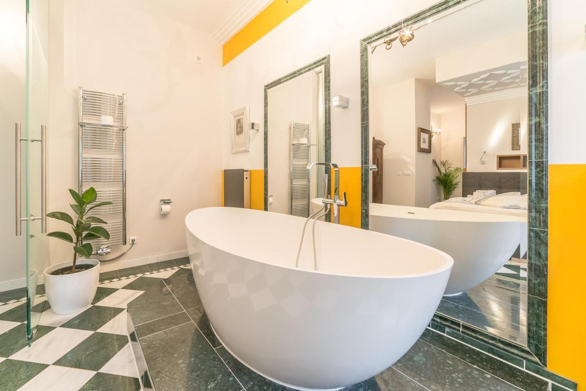 Charming Apartment With Terrace In Bad Schandau 55 Sqm Parking Экстерьер фото