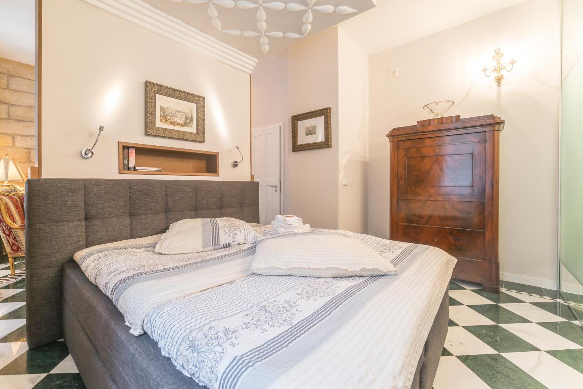Charming Apartment With Terrace In Bad Schandau 55 Sqm Parking Экстерьер фото